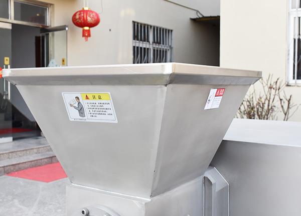 你好，欢迎阅读本篇关于鸡鸭骨肉分离机的文章！ 
